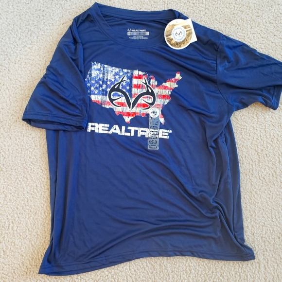 Real tree t shirt nwt XL - Picture 1 of 1